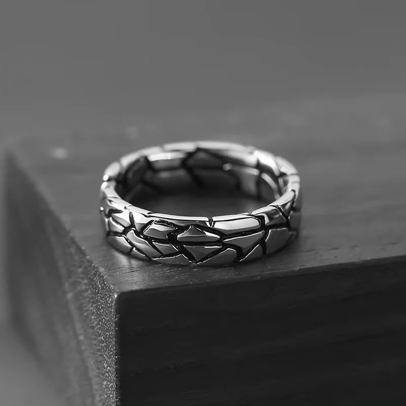 [xxx]【xxx】Distressed Crack Texture Ring For Men, Personality Minimalist Textured Versatile Ring[ZYS]
