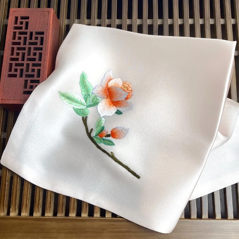 Magnolia 35X35CM Double-layer Silk Embroidery Handkerchief Mulberry Silk Suede Embroidery Gardenia Handkerchief Women's Gift