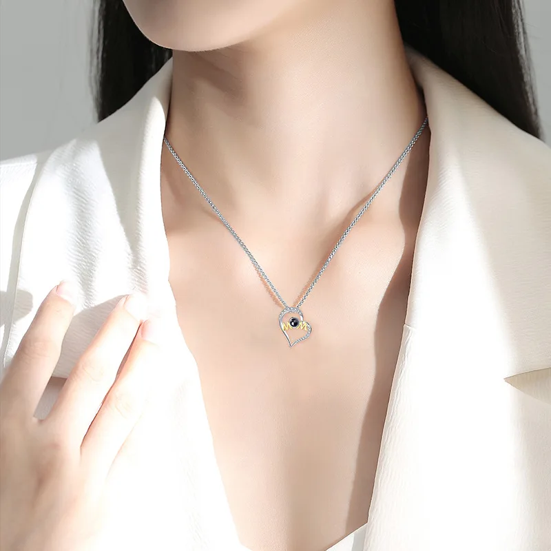 Heart Mom Pendant Necklaces 100 Languages I Love You Projection Stainless Steel Chain For Women Girlfriend 2025 Romantic Gift