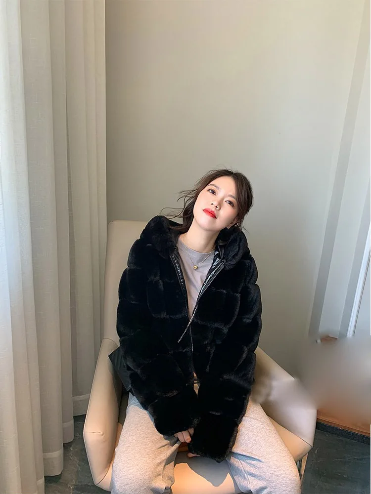

2025 Women's Clothing Faux Fox Rex Fur Coat Winter New 1130
