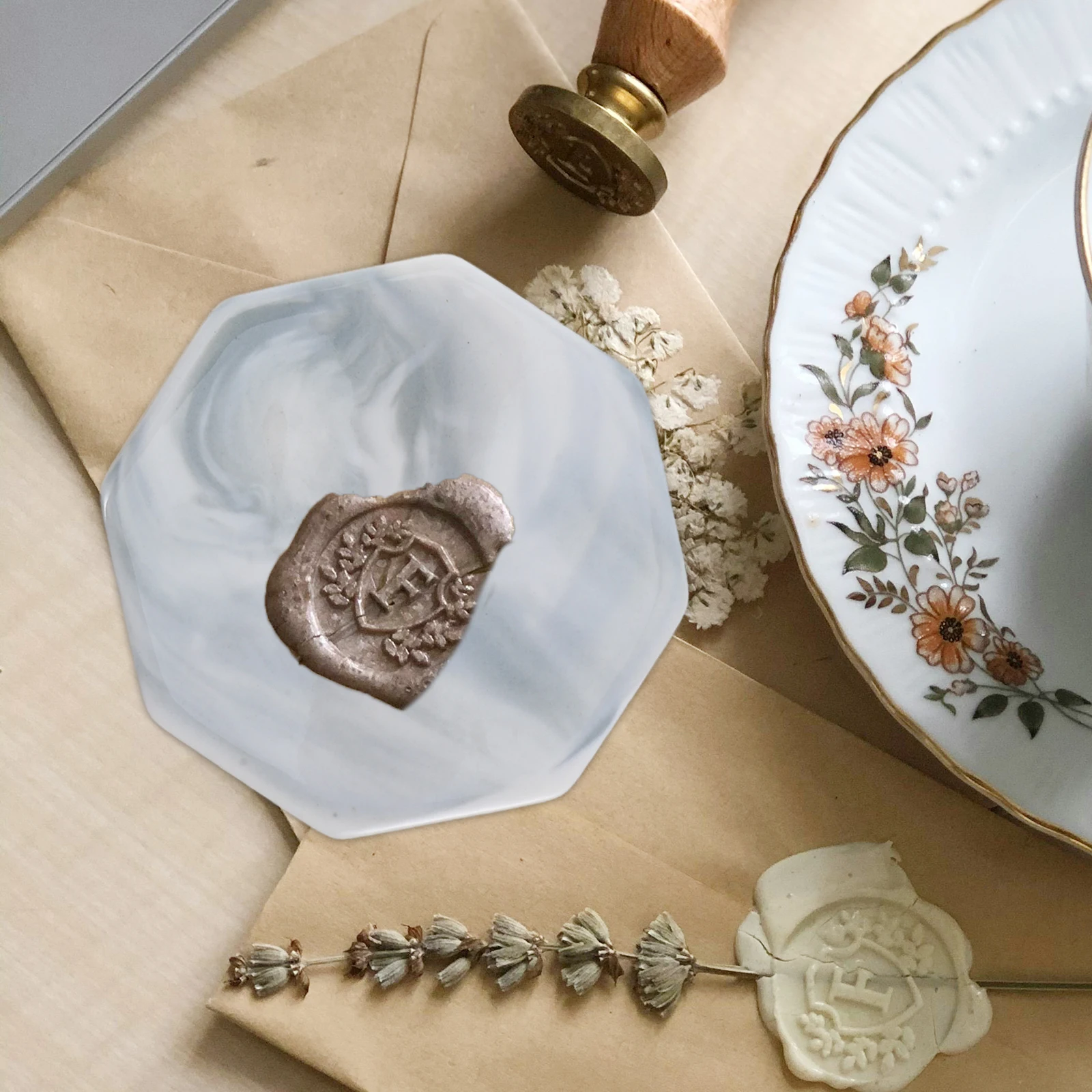 

2Pcs Heat Resistant Marbling Wax Seal Plates for Stamps and Mugs Multi-Functional Coaster Backing Board for Stamp Seal