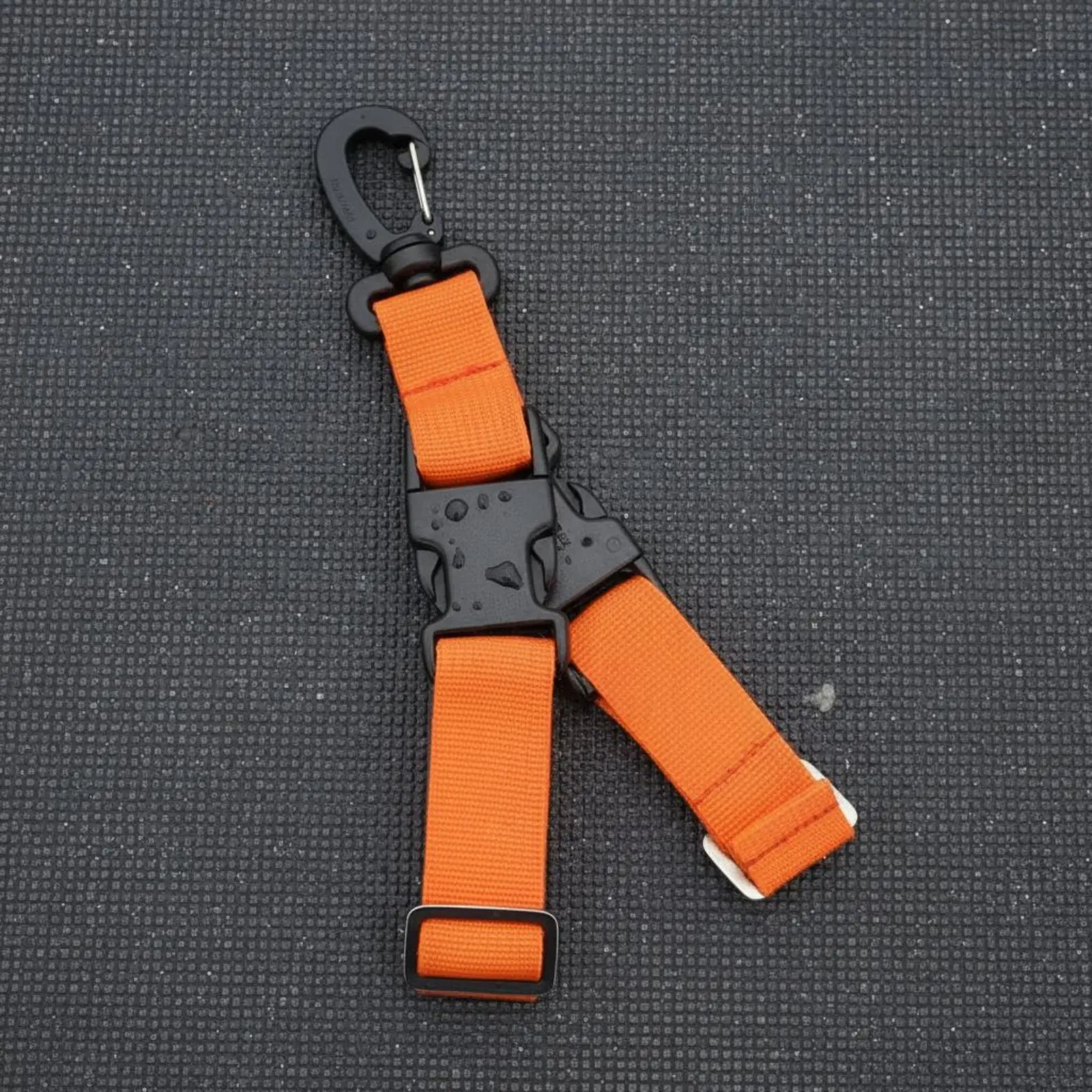 

Quick Release Fin Strap Diving Fin Holder Flipper Carrying Lanyard Long-Lasting Nylon Strapping for Divers, Boating