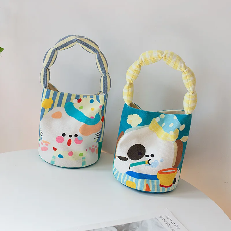 

2022 Niche Design Canvas Handbag South Korean Underarm Female Bucket Student Cute Hand-Held Small Cloth Bag