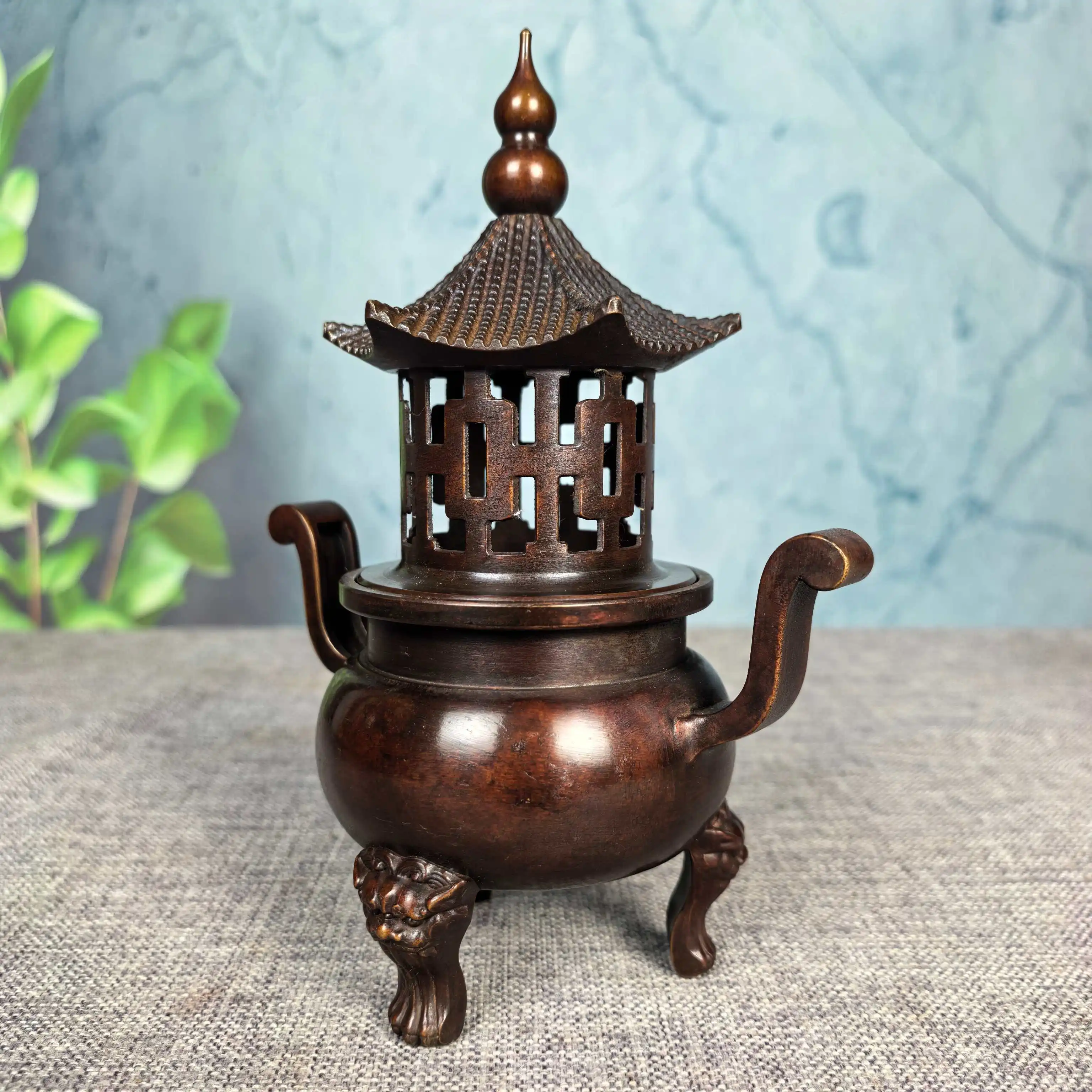 Folk Old Brass Pagoda shaped double ear incense burner Beast head with three legs Amass wealth Ornaments Town house Exorcism