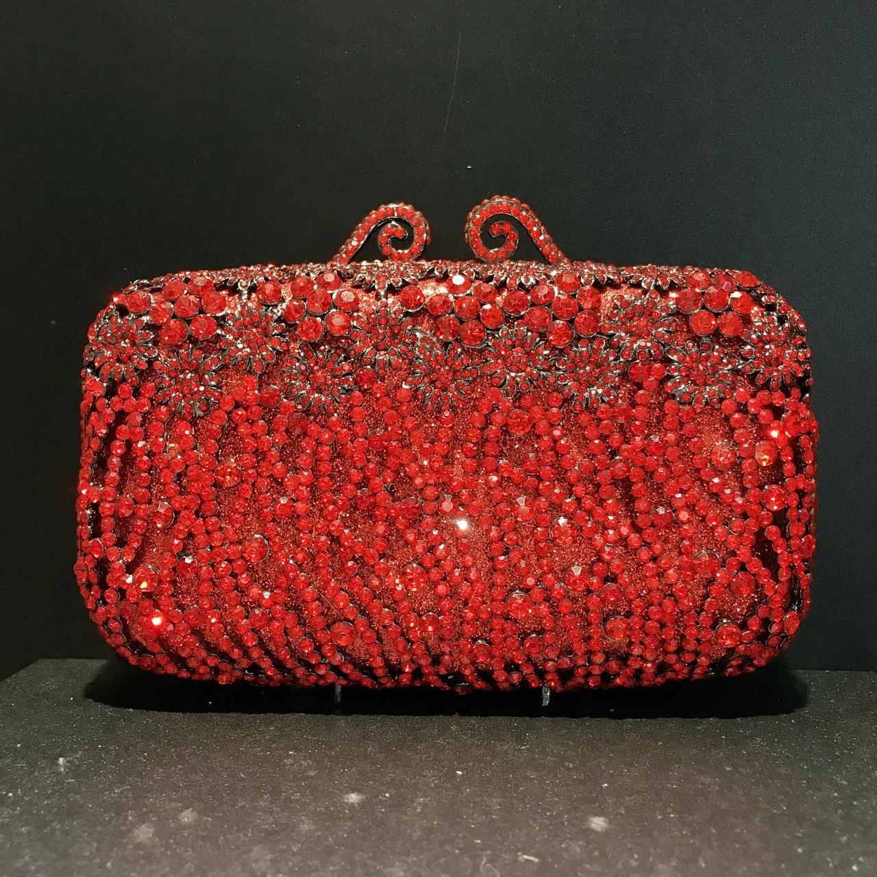 

Женский вечерний клатч с камнями, женский новый роскошный дизайнерский красный/белый/золотой/фиолетовый/серебряный металлический вечерний кошелек со стразами и сумочка