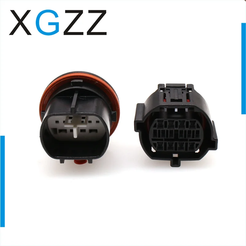 MG656862 is suitable for 14P composite large and small hole headlight modification plug, wiring harness connector plug