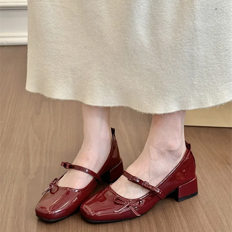 

Женские туфли Мэри Джейн на весну-осень 2026: модные туфли с бантом-бабочкой, повседневные, на низком каблуке, для уличного стиля