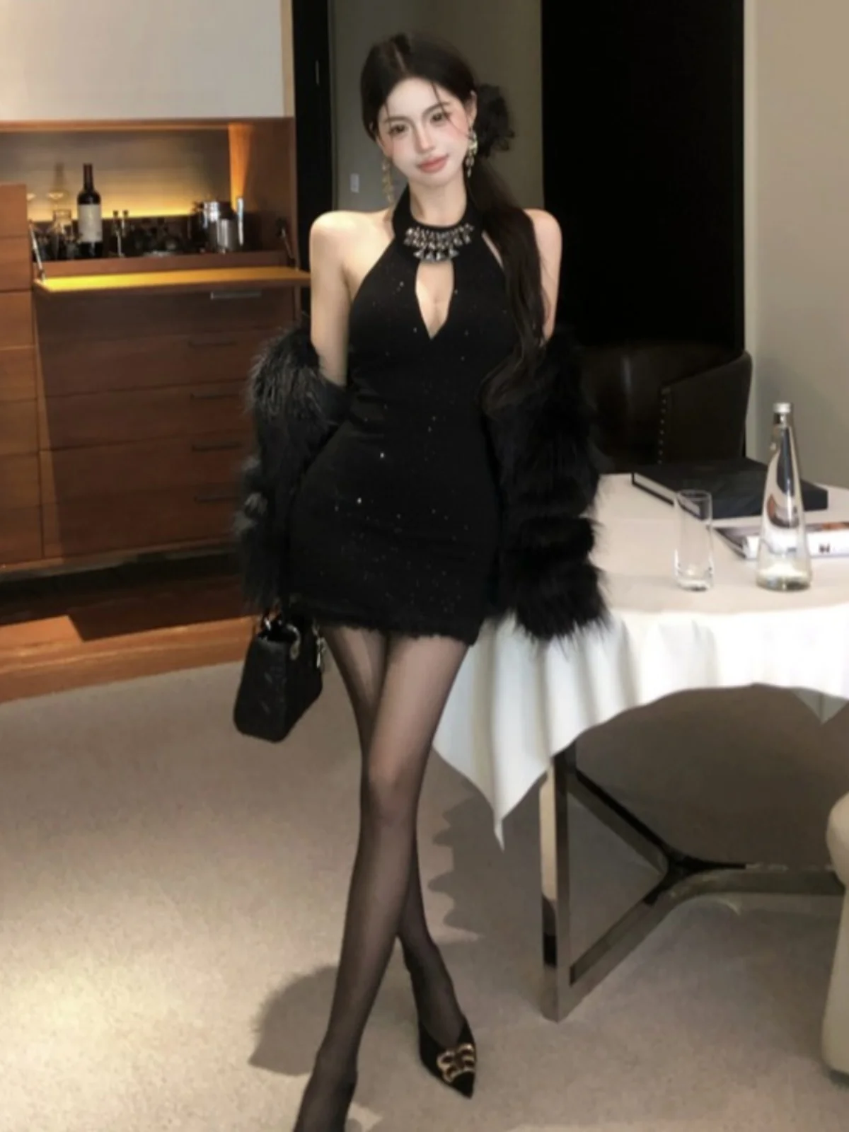  vestido preto sexy com design vazado e enfeites de diamante bodycon cintura alta mistura de aodão para mulheres jovens