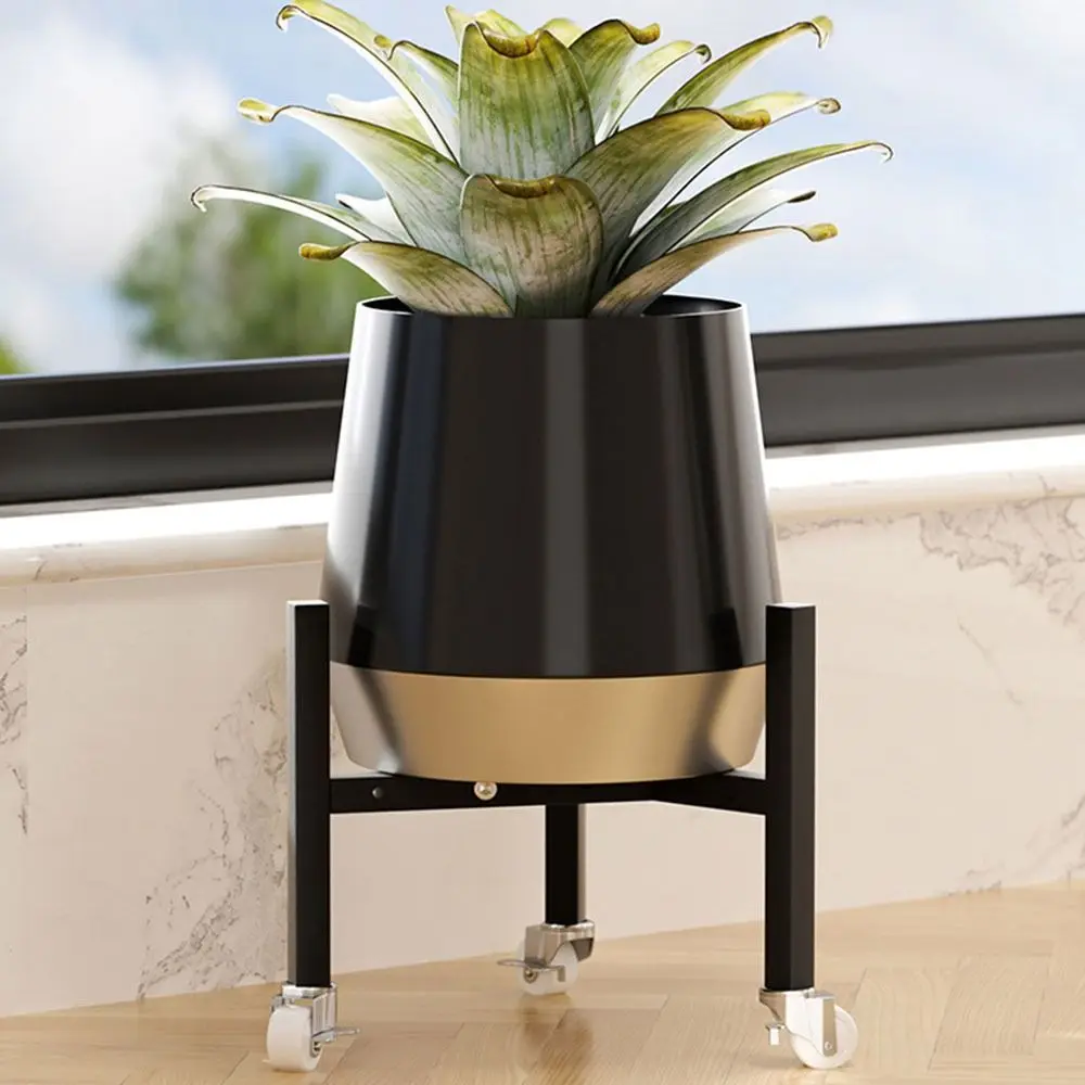 Morden Metal Flower Stand Rack with Casters Triangle Rack Planter Shelf Floor-standing Flowerpot Bracket Plant Display