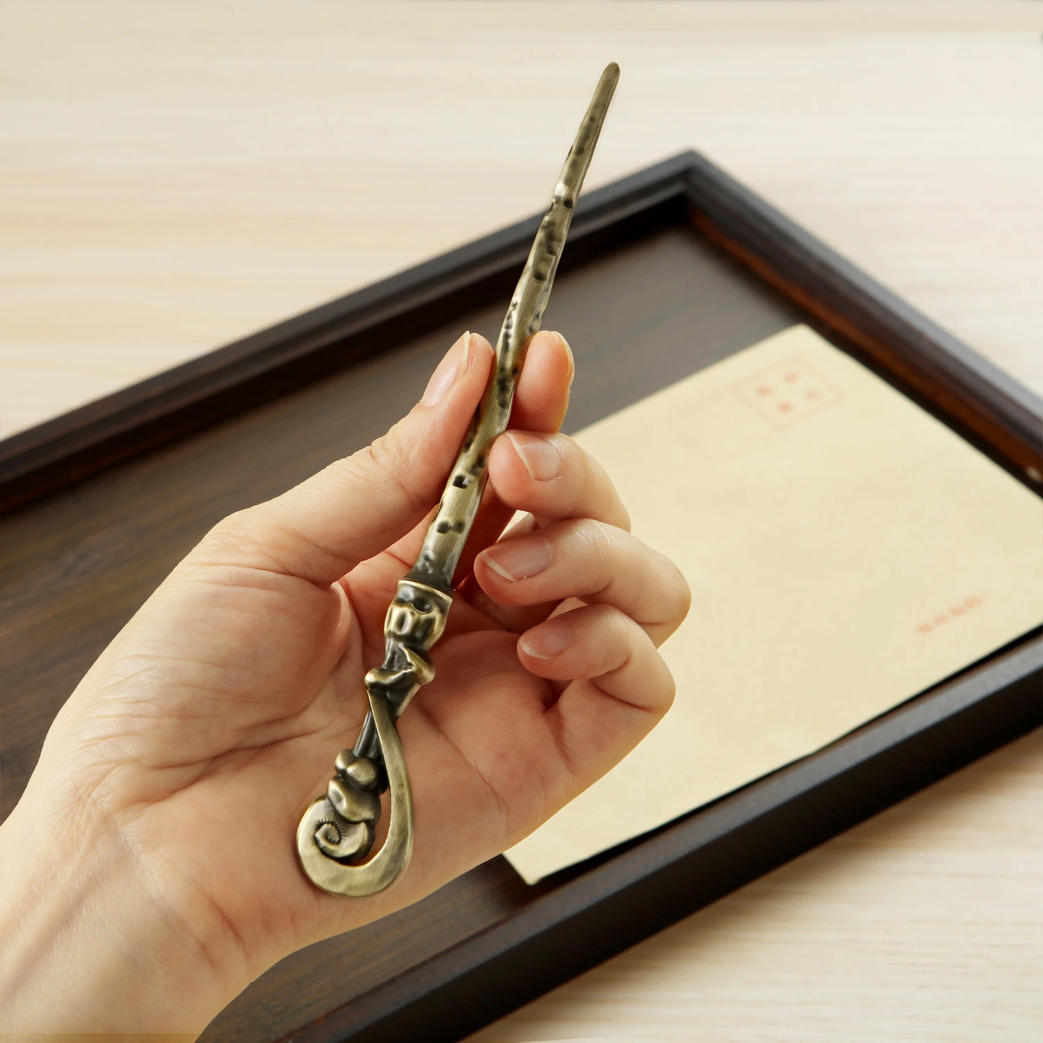 1 قطعة سبائك الزنك عصا سحرية رسالة فتاحة صغيرة Portalble سكّين متعدّد الاستخدامات القاطع المغلف فتاحة سكين البريد اللوازم المكتبية المدرسية #2