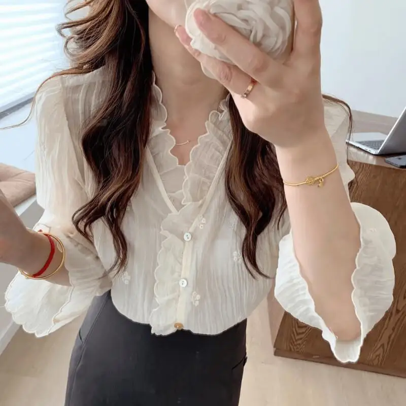 

French Vintage Chic Blouse Lace Women Early Autumn 2024 New Arrival Ruffled Edge Fashion Design Sweet Feminine Elegant Style