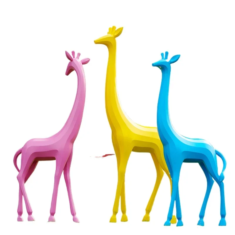 

Outdoor garden landscape lawn grass community sketch decoration landscaping abstract geometric giraffe sculpture ornament