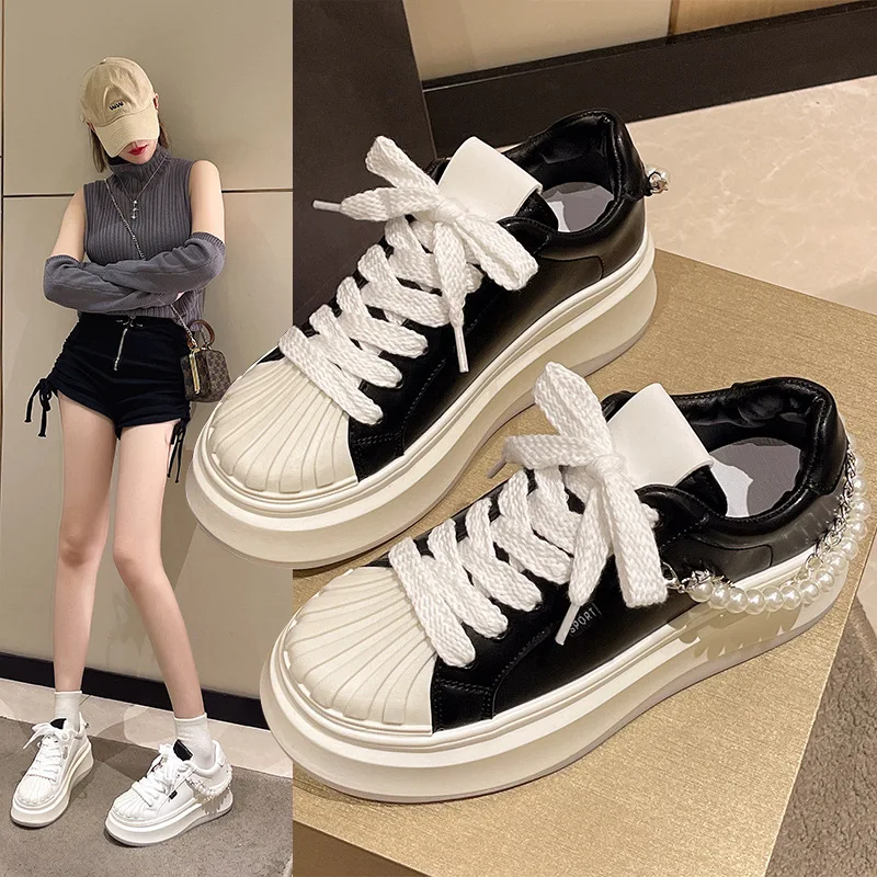 

New Women's Casual Thick Sole Sports Little White Shoes Versatile Comfortable and Waterproof Matsuke Shoes