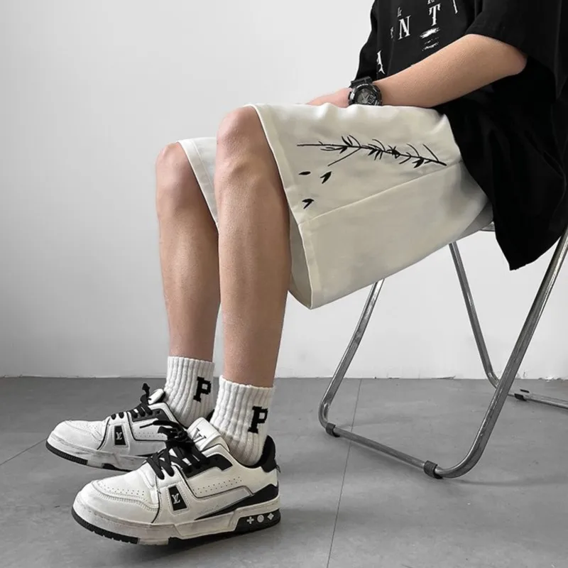 Embroidery Casual Shorts Men Sports pants Summer Basic Simple Loose Hip Hop Streetwear Chinese style Leisure Shorts White/Black