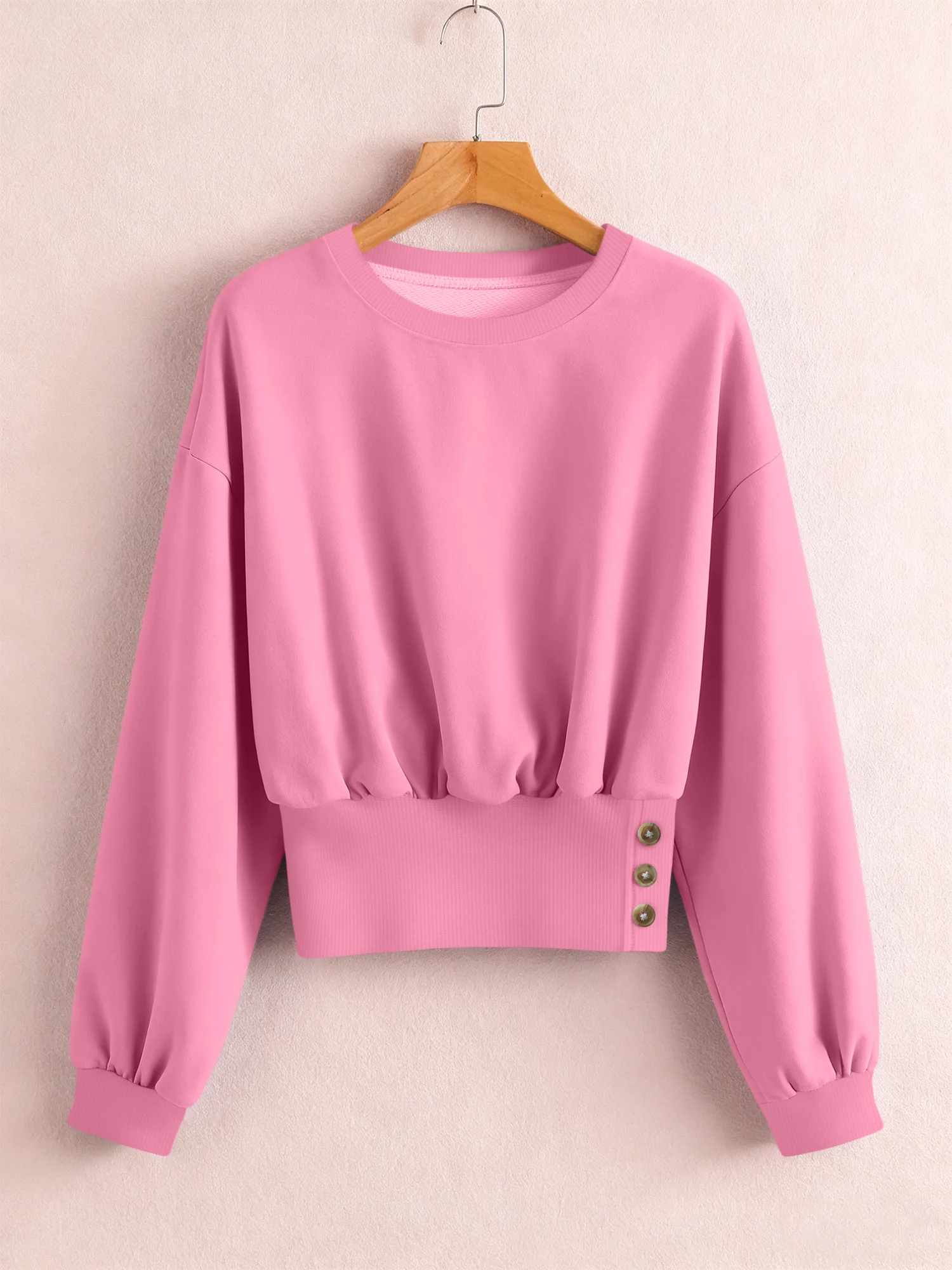 

Женский укороченный свитшот с круглым вырезом, разрезом на талии, пышными рукавами и пуговицами, приталенный, осенне-зимний топ