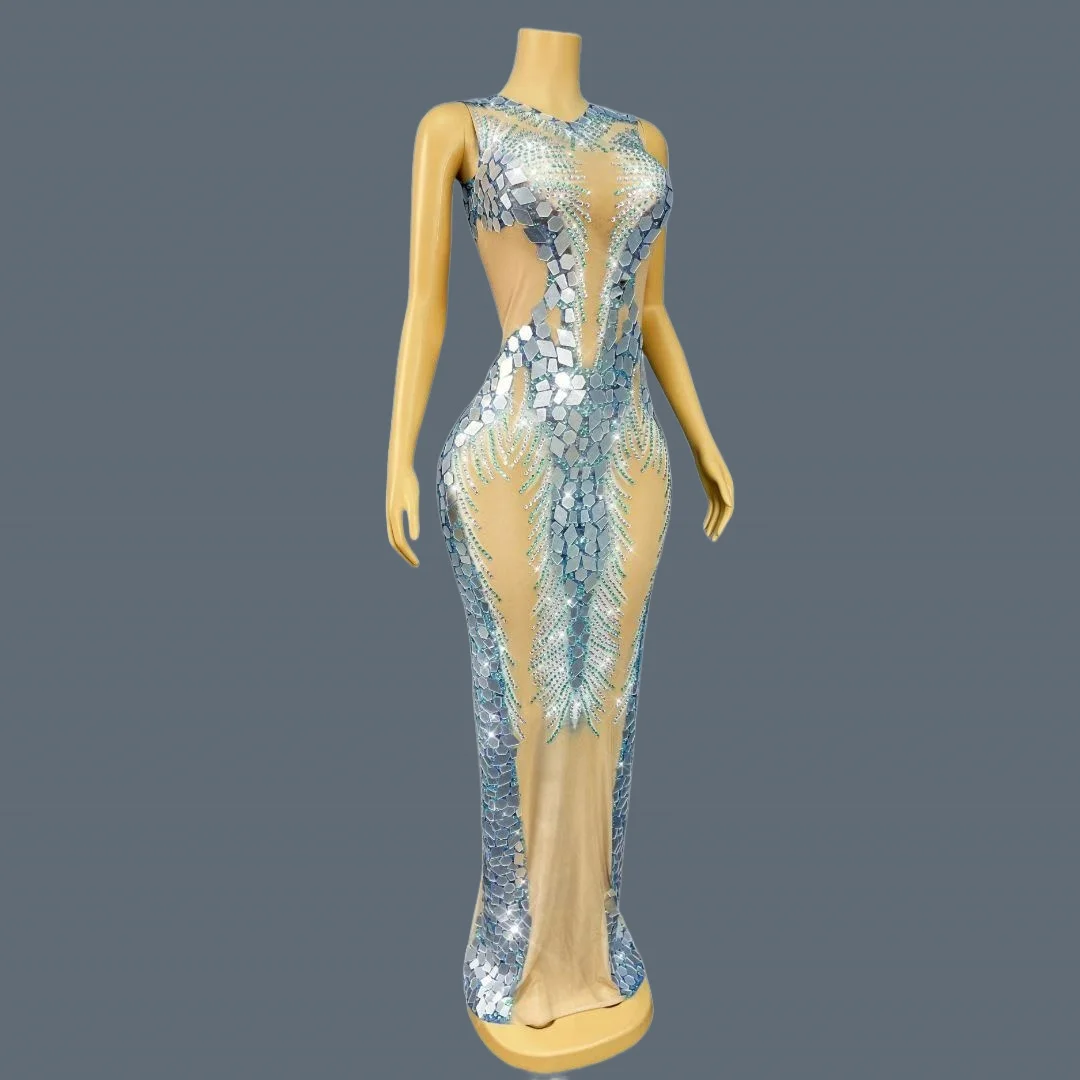 ชุดราตรีผ้าตาข่ายสีเงินประดับกระจกและคริสตัลวิบวับ ชุดราตรียาวเซ็กซี่สำหรับงานพรอม ดีไซน์หรูหราไร้แขน ชุดราตรีระดับไฮเอนด์ ยี่ห้อ Shuilanhua