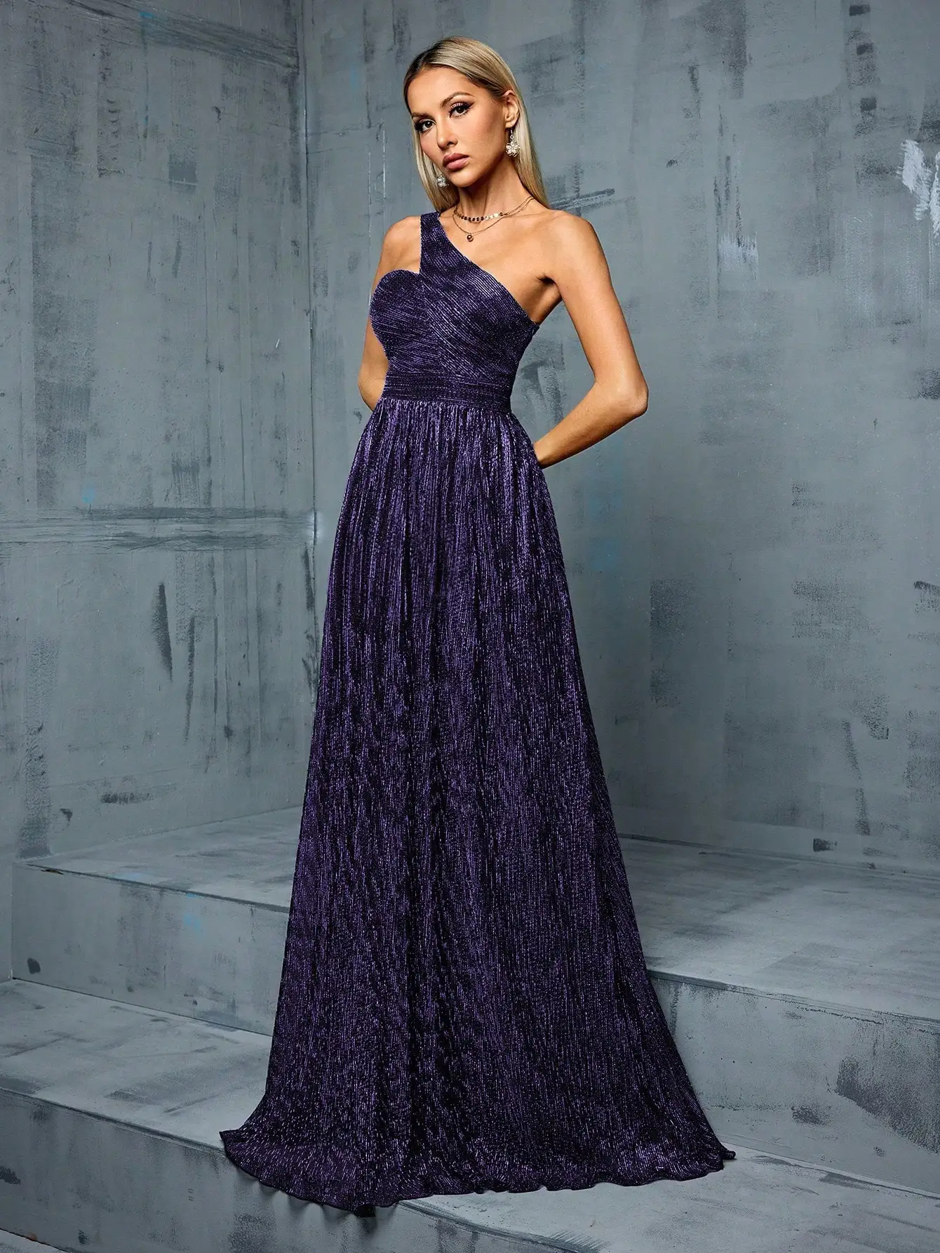 Mgiacy one-shoulder irregular metal wire long skirt