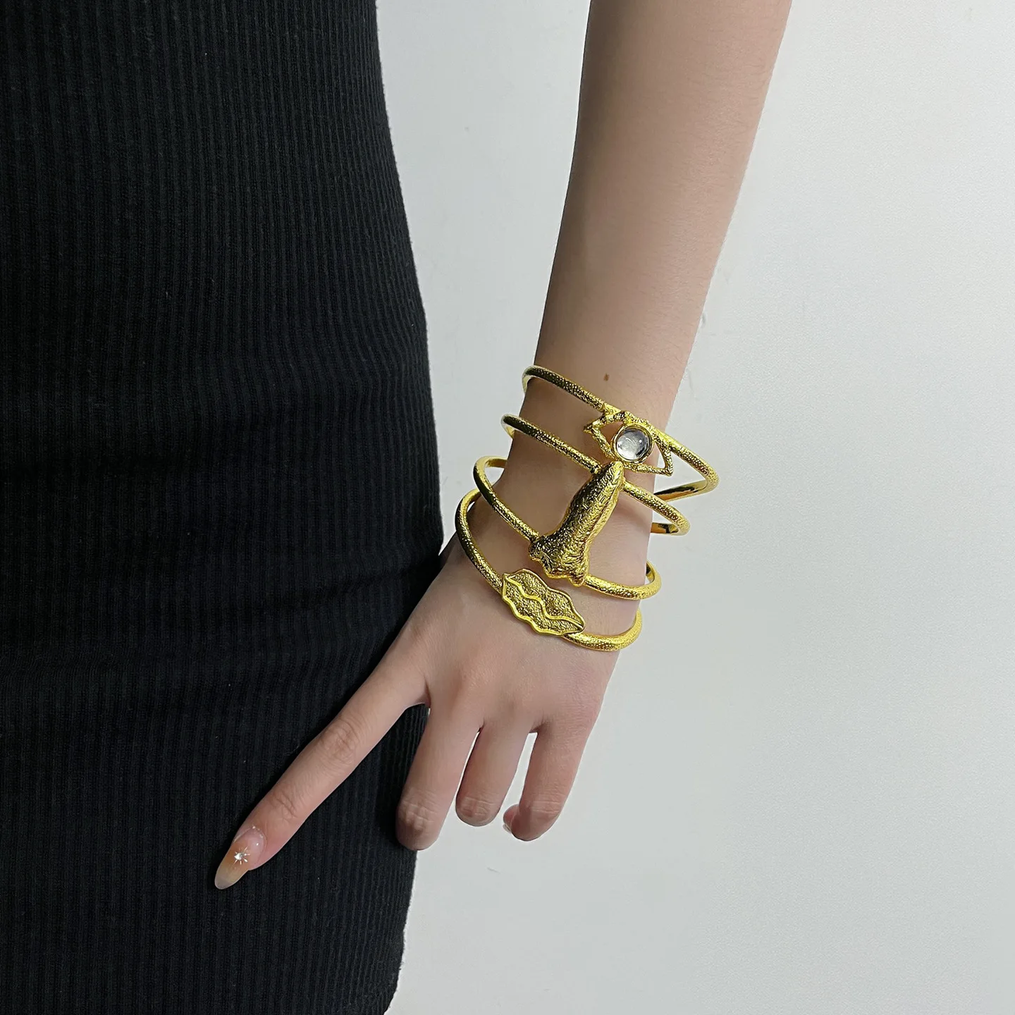 Women Exaggerated Multi Layer Alloy Open Bangle Abstract Face Wide Bracelet Trendy Personality Fashion Wrist Jewelry
