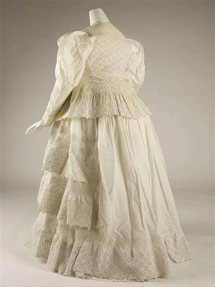 Robe branco vitoriano dos anos 1890, vestido de caminhada La Anglaise, vestido de baile de reconstituição do renascentista eduardiano