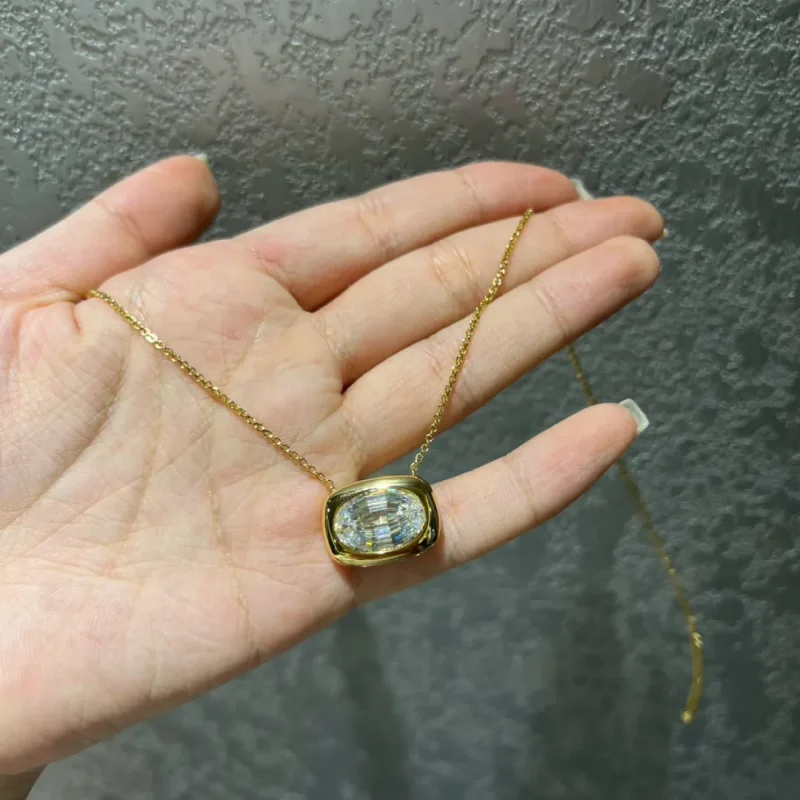 Cameo necklace 925 silver high carbon diamond pendant pigeon egg gold and silver two-color chain simple daily commuting jewelry