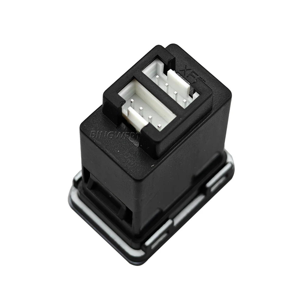 Power Socket Outlet Dual Port USB QC3.0 Type-c PD Charger Socket Phone Charger For Outlander Pajero Sport Highlander RAV4 Yaris