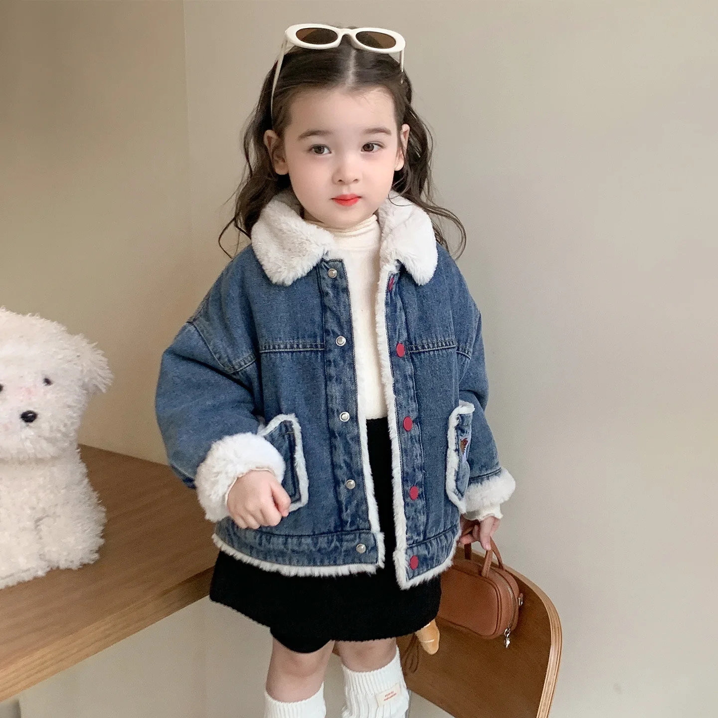 

Зимнее модное плюшевое джинсовое пальто для девочек в стиле аниме «Hello Kitty», детская милая крутая толстая куртка с героями мультфильмов, зимний топ