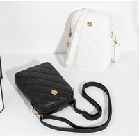 Women's Bag 2023 New Korean Versatile Simple Vertical Mobile One Shoulder Crossbody Bag Summer Small Square Bag
