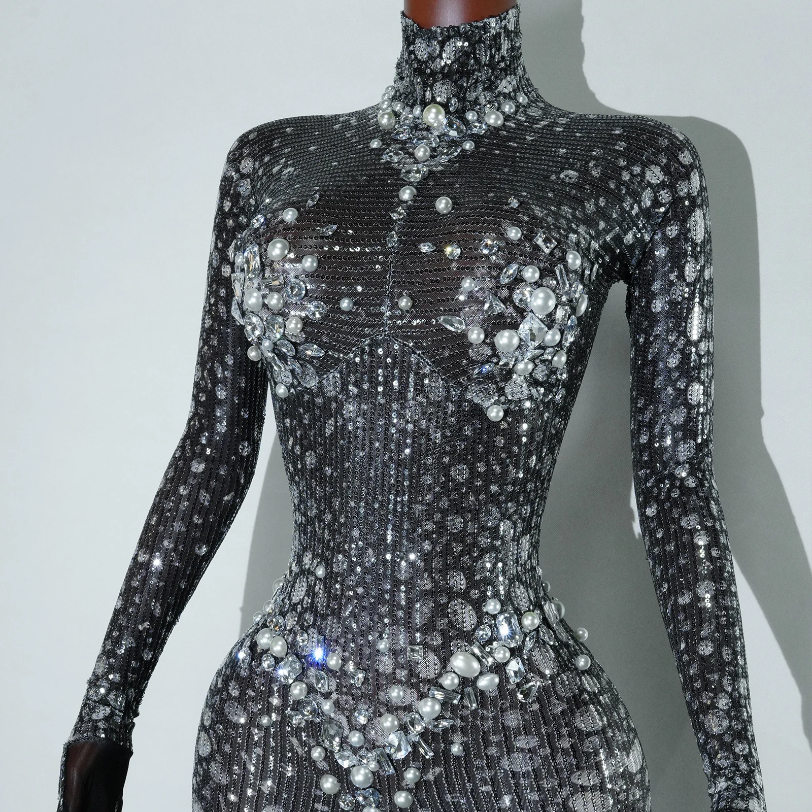 Tuta da donna lucida a maniche lunghe sexy con strass neri Festa di compleanno Vacanza Ds Drag Queen Celebration Pole Dance Outfit