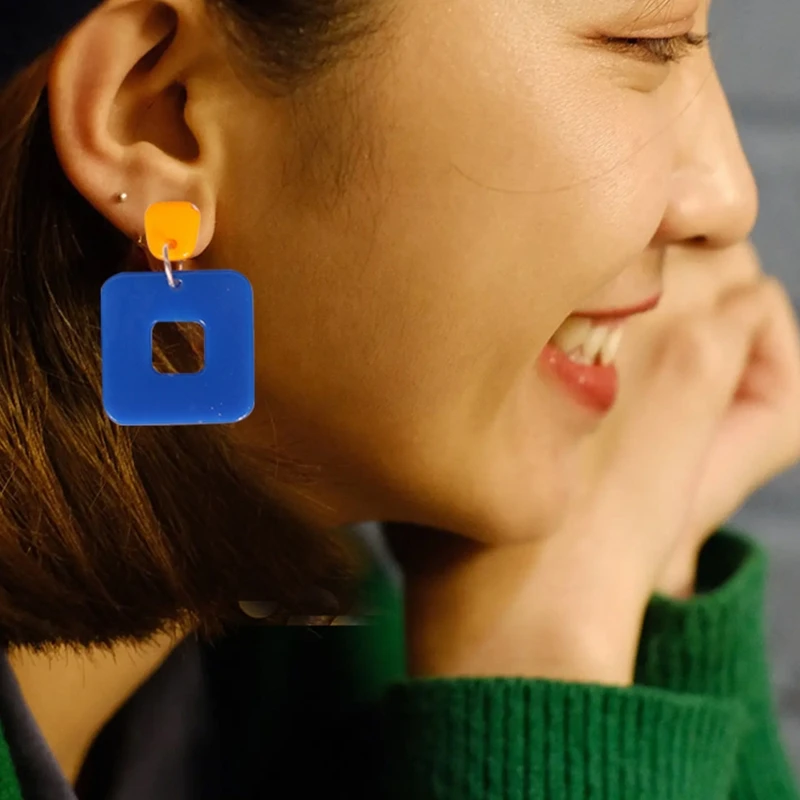 Подвеска-бабочка в виде капли