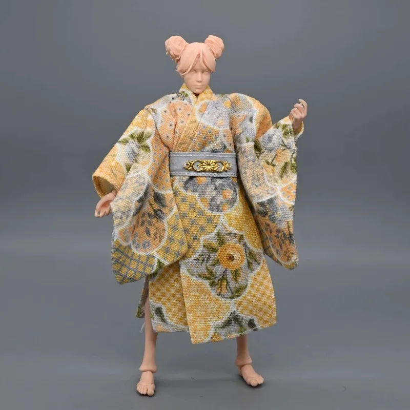 1/12 Maßstab Weibliches Kimono-Bademantel-Kleidungsset Modell Passend für 6'' Soldier Fury NT-04 CFTOYS Romankey Actionfigur-Körper – Detail 6