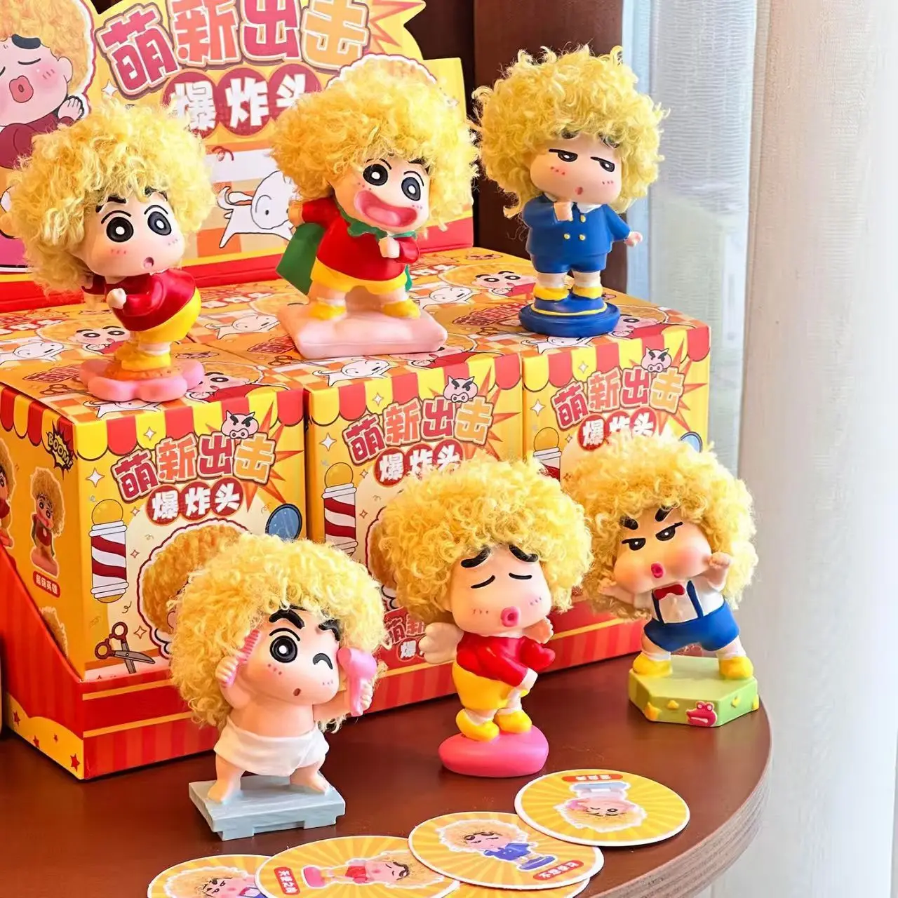 

Shin-Chan афро-серия, модель мультяшного персонажа, кукла-сюрприз, слепая коробка, игрушка, модное украшение для рабочего стола, подарок на день рождения.