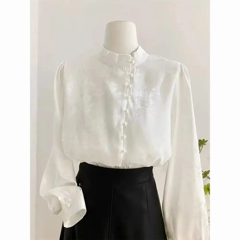 

Retro Temperament Stand-up Collar Long-sleeved Shirt for Women in Autumn Bead Pullover Fashionable Inner Top