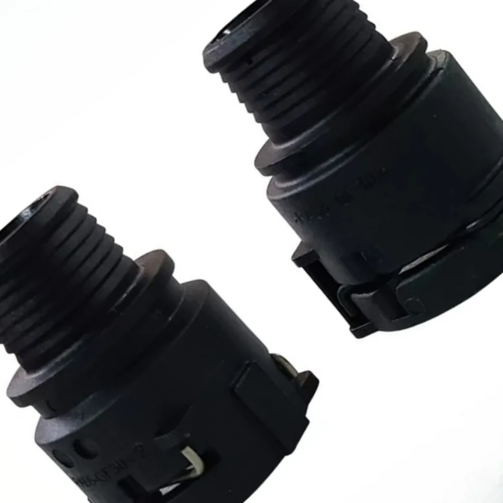 Auto Heater Hot Water Pipe Fittings Clamp Inlet Hose Fittings Brand New Genuine for Chevrolet Cruze 1.6 1.8 for Buick Excelle