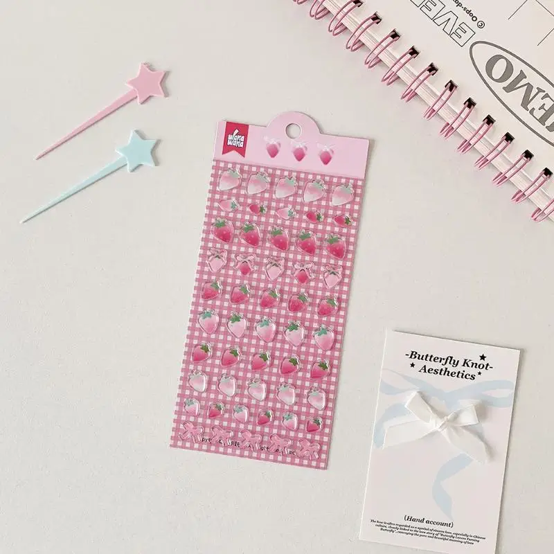 الشارات الزخرفية الكرتون الفراولة ندفة الثلج مقاوم للماء ثلاثية الأبعاد مجلة ملصقات لحالات الهاتف DIY بها بنفسك لوازم الحرفية