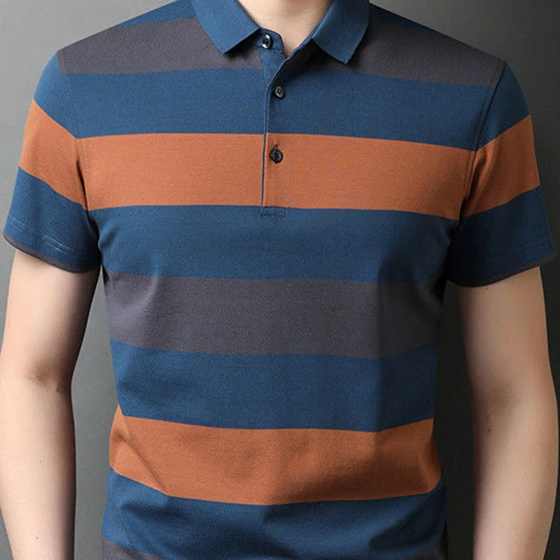 Verão New Short Sleeve Polo Men's Stripe Business Casual Confortável Respirável Solto Fit Masculino Vestuário Moda Pullover