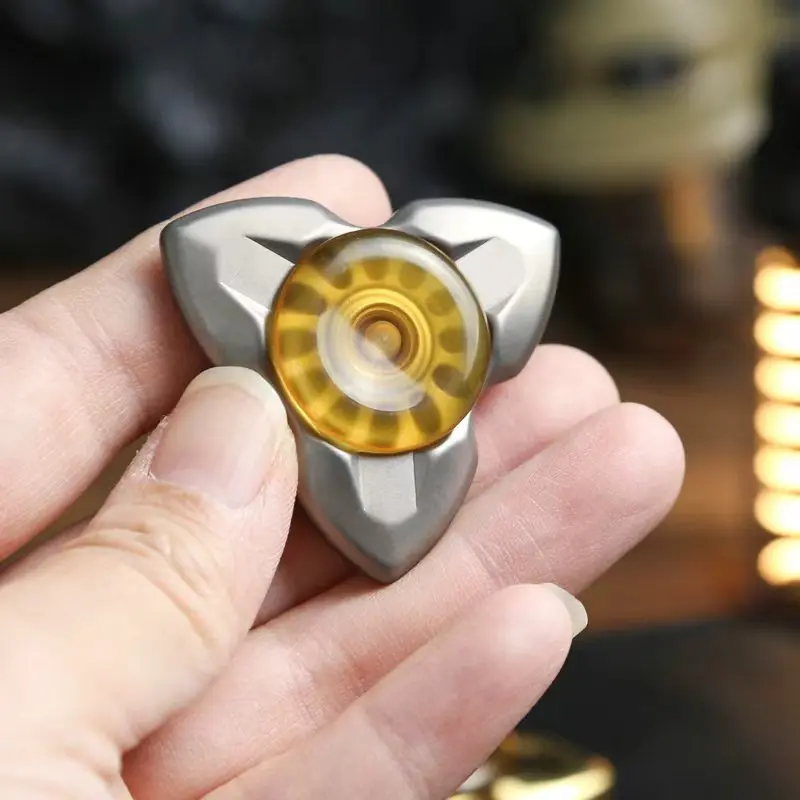 Three-Leaf Finger Spinner Exquisite Daily Portable Stress Relief Toy Adult ADHD Fidget Toy Office Stress Relief Fidget Spinner