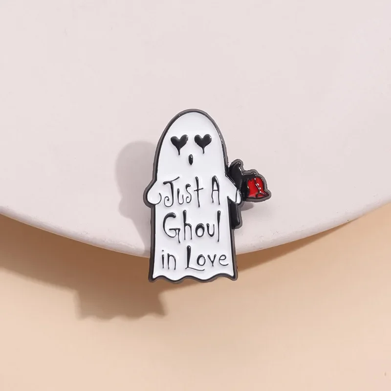 Cartoon Heart Eye Phantom Shape Enamel Brooches Halloween Metal Pins for Clothing Backpack Jeans Lapel Pendant Art Badge Jewelry