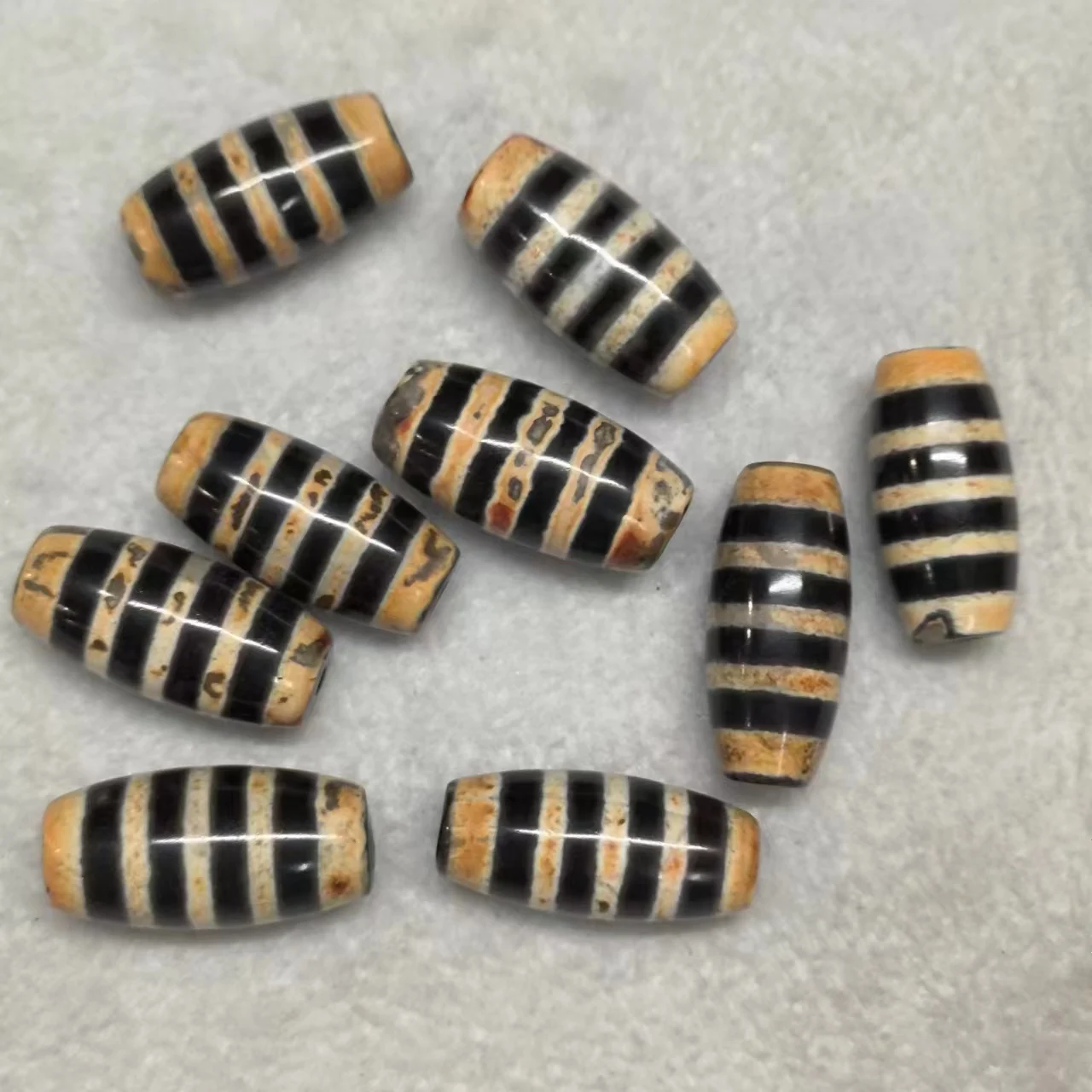 

1pcs/lot natural tooth yellow thread beads old agate dzi bead retro ethnic style collect precious accessories gem jewelry amulet