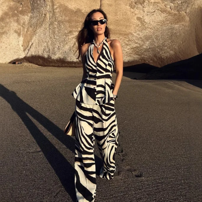 

2025 Summer Black White Striped Halter Neck Top Pant Set Women Fashion Backless Sleeveless Top Trousers Two Piece Sets Female