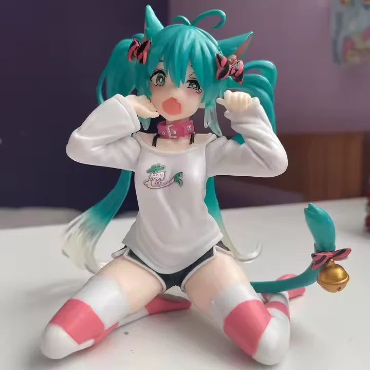 Neko T‑Shirt Anime Girl Figure 11cm PVC