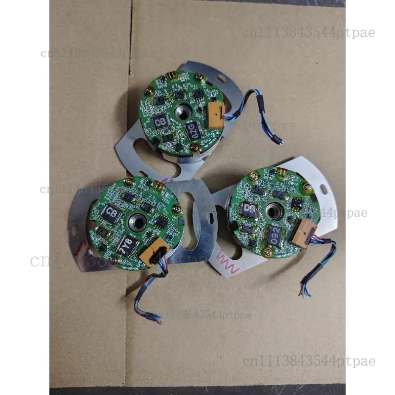 One Piece of Servo Absolute Value Encoder Utsih-b17ck (actual Picture Taken)