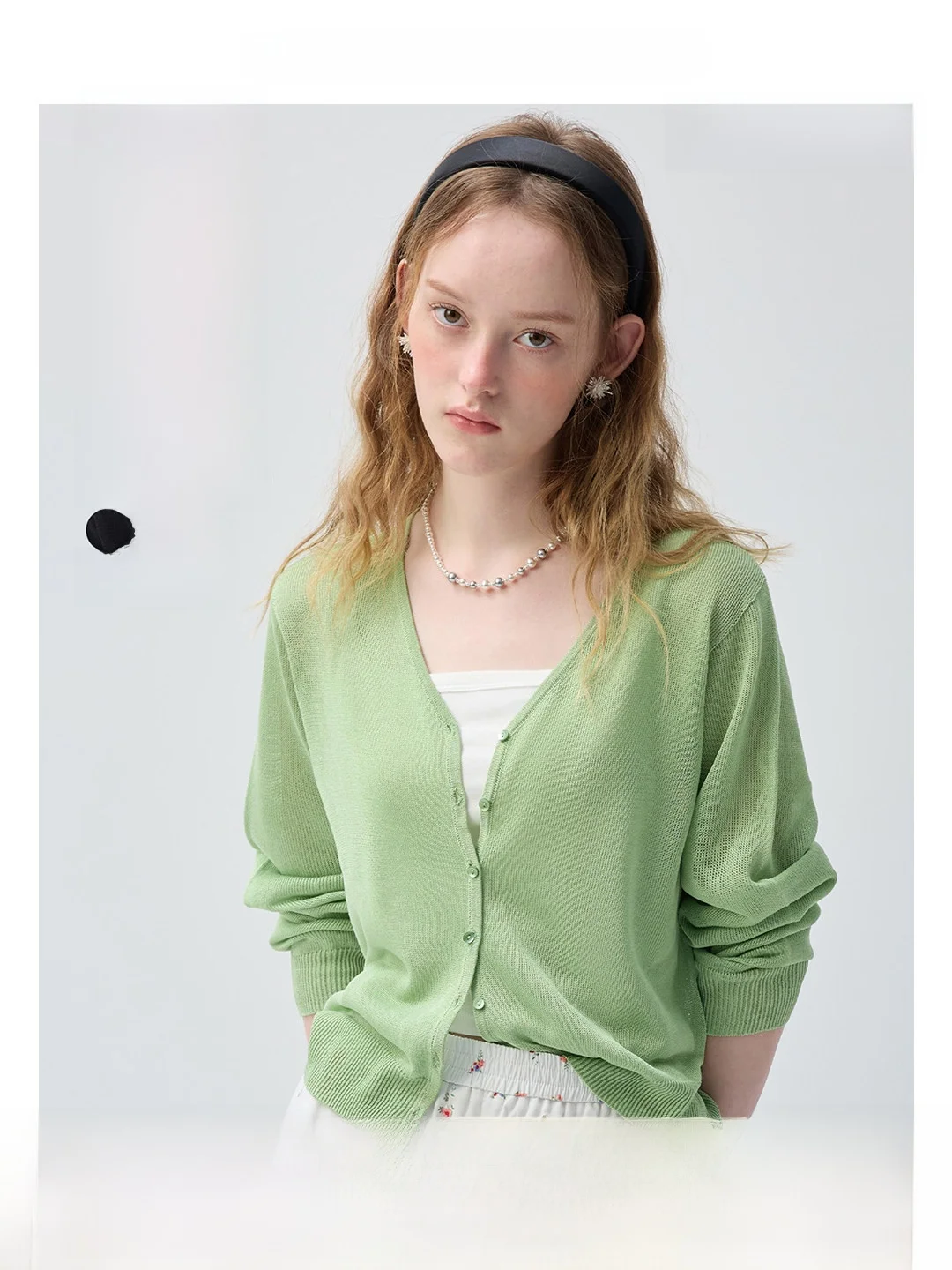

Laid-back Knitted Cardigan Green Casual Style Long Sleeve V-neck Knitted Sweater for Women Summer Collection VEGA CHANG