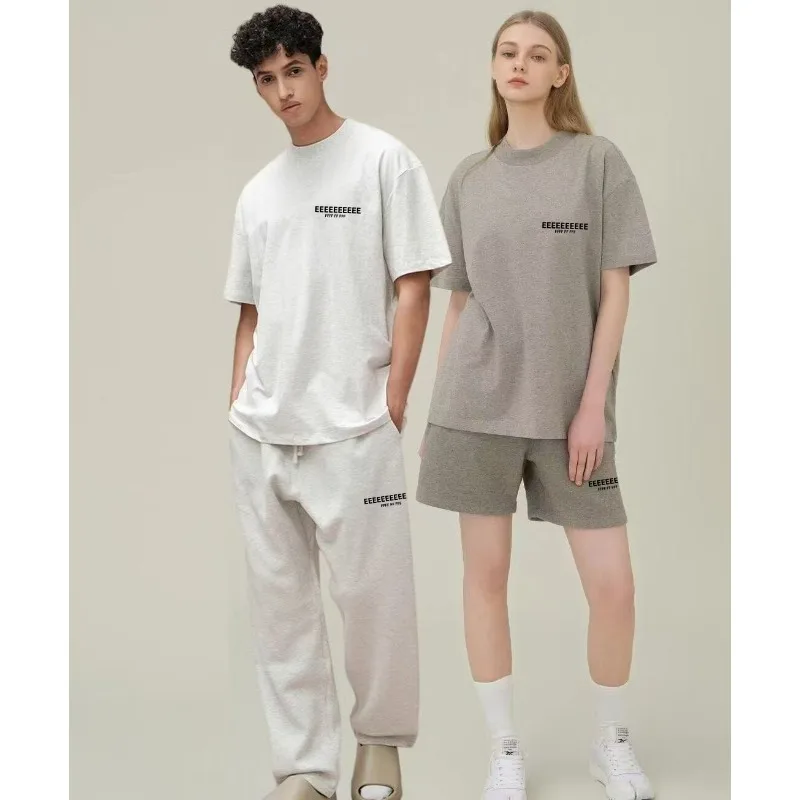 

Комплект из двух предметов: шорты и топ, классический дизайн, двойной ряд флокированных букв LOGO, мужской спортивный костюм для бега, коллекция FW22, люксовый бренд