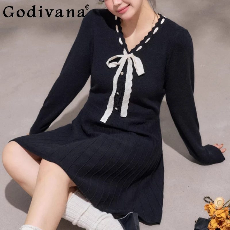 

Spring Large Size Women Lace V-neck Lace-up Knitted Short Dress Fashion High Waist A-line Black Versatile Age-reducing Dresses