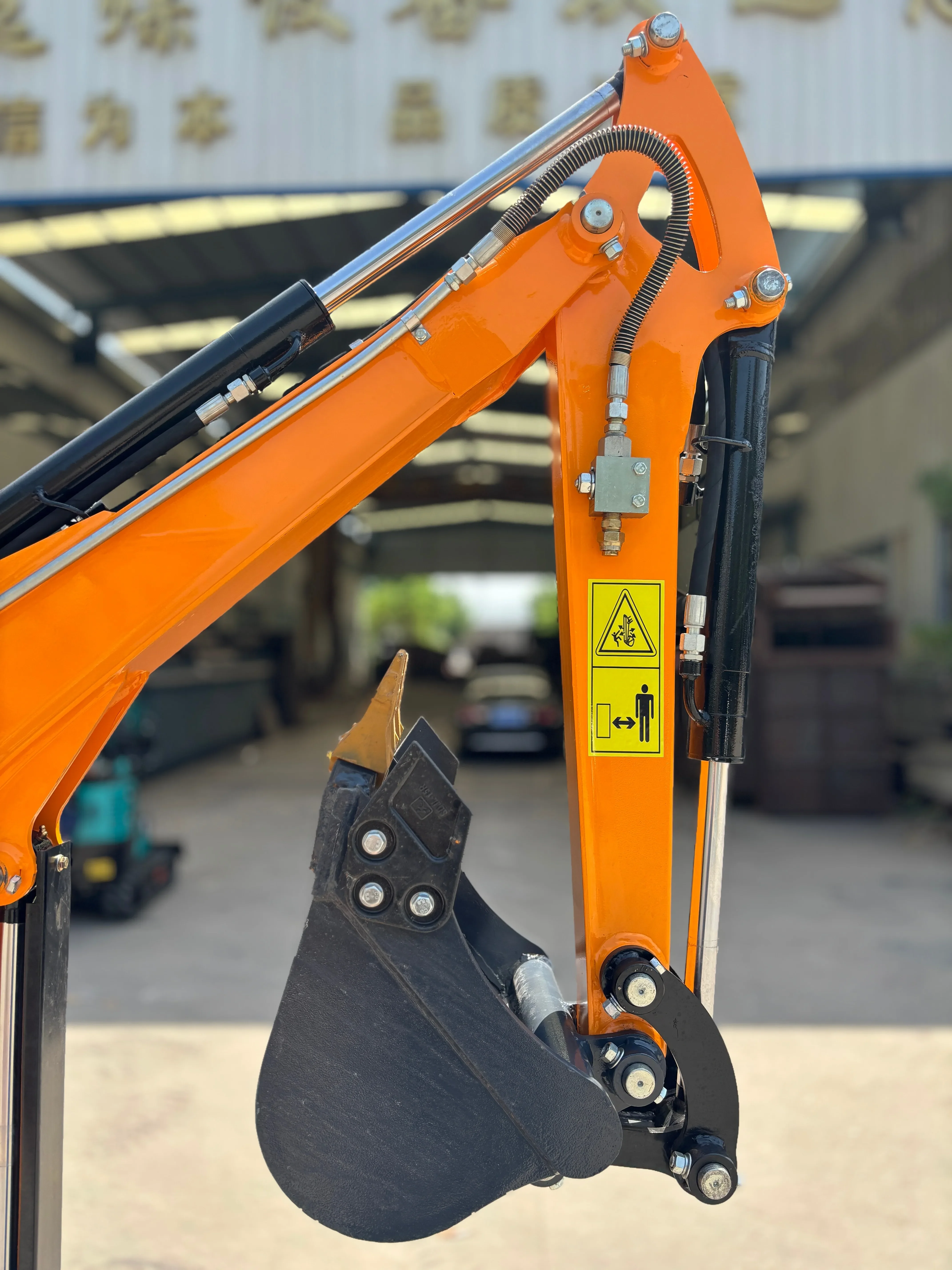 High Quality Hydraulic Tracked Crawler 1.2ton Spare Parts Mini Excavator Digger For Sale