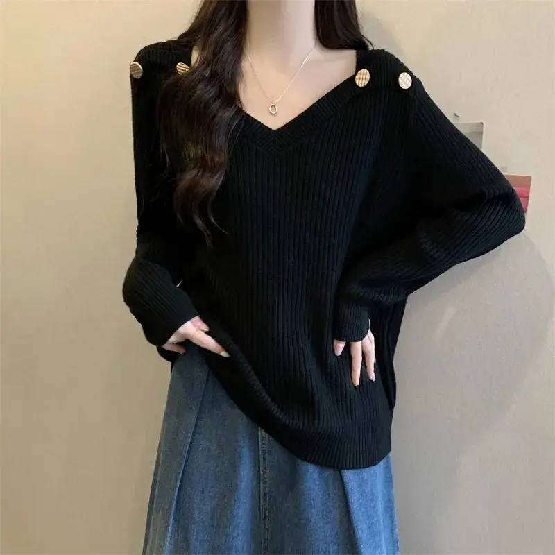 

Casual V-Neck Loose Pullovers Female Clothing Stylish Button Spliced Autumn Winter New Solid Color All-match Long Sleeve T-shirt