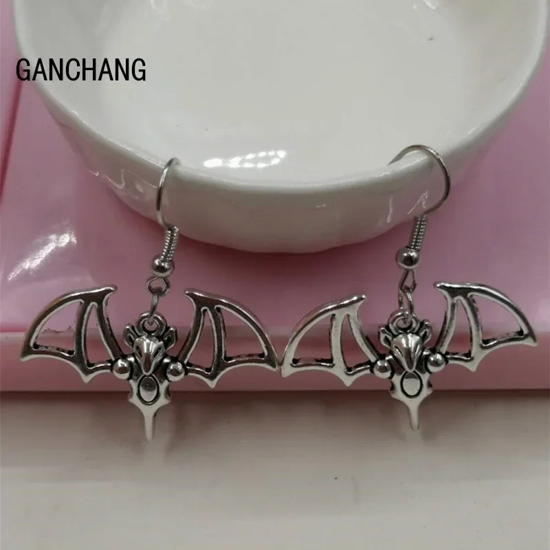 Женские-серьги-в-стиле-панк