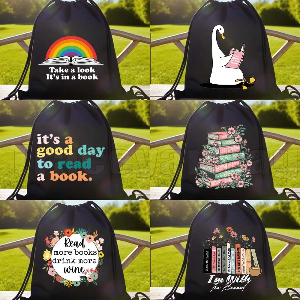 

Милые книжки с цветочным принтом. Хорошо подходит для чтения книг. Цветы из библиотечной коллекции. Ещё одна глава. Подарки. Рюкзак на шнурке. Спортивный мешок.