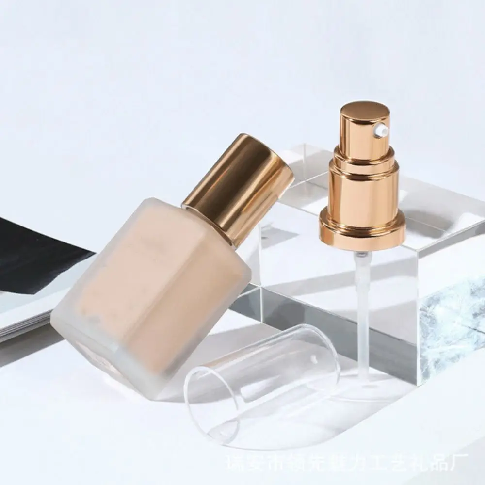 Bomba Dosadora de Loção e Óleo Essencial com Tampa Transparente Dourada e Fecho Gota - Ferramenta Cosmética para Base Líquida e Maquiagem