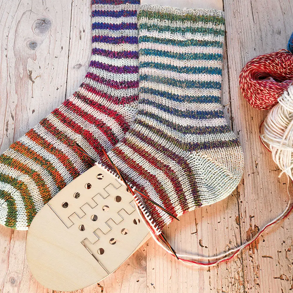 4Pcs Wood Sock Blockers DIY Adjustable Size Knit Blocking Tools Crochet Stocking Display Hand Knitting Sock Blockers Set